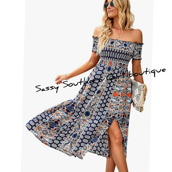 🆕⭐ Boho off shoulder smocked dress - Picture 3 of 7